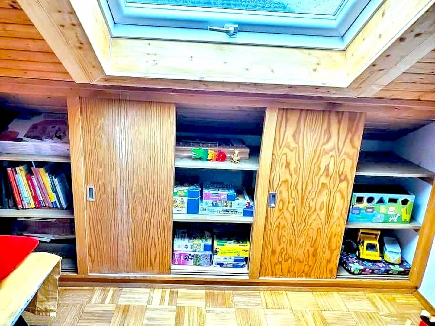 Spiele und Bücher für kleine Gäste